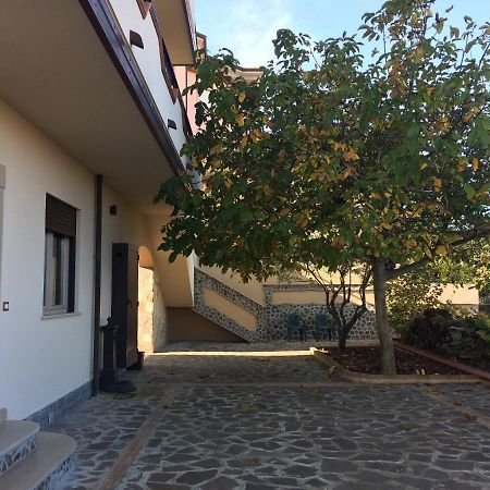 B&B "Croce Nivera" 비보발렌티아 외부 사진